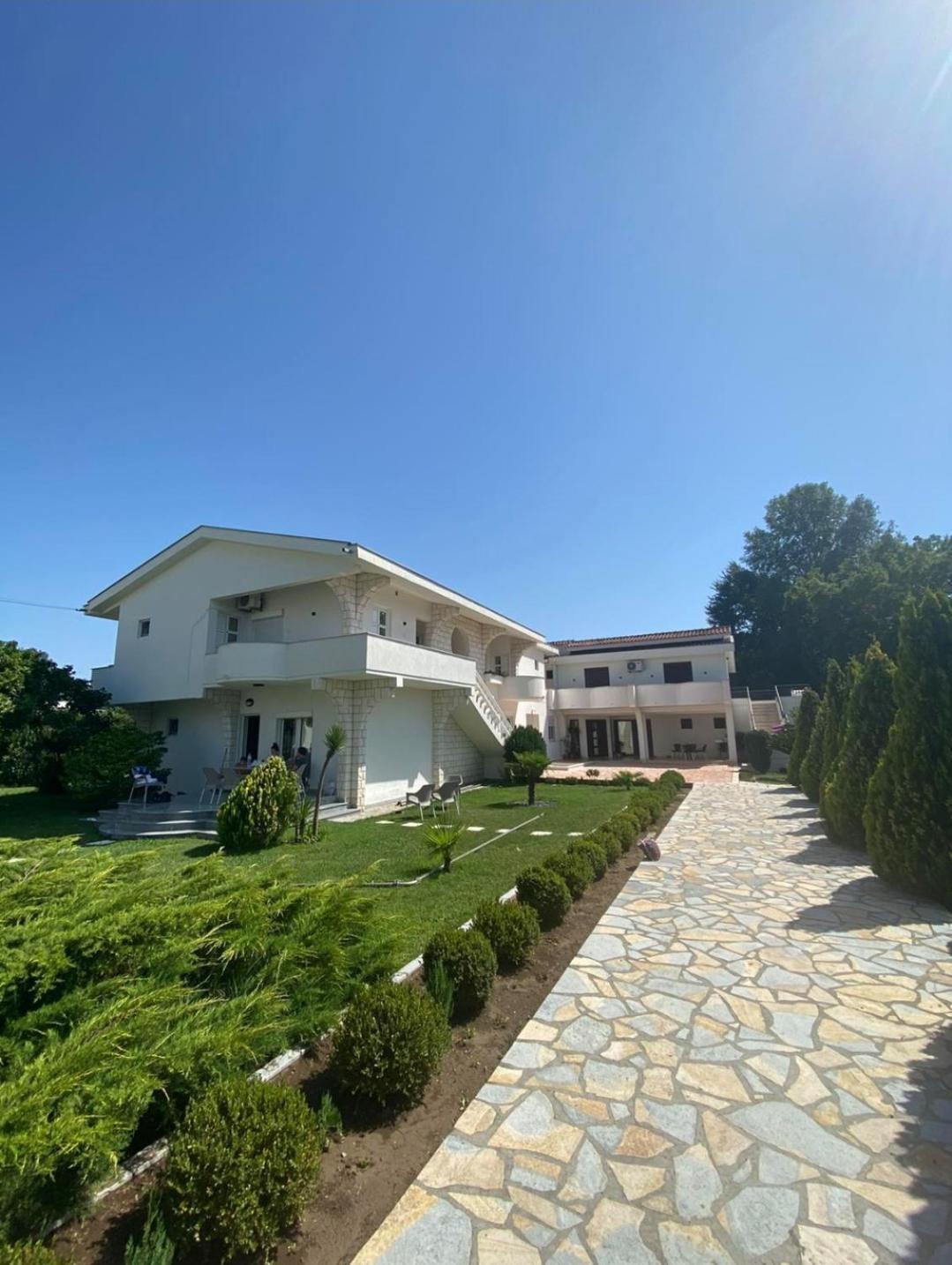 Hotel Comfort & Villas دونجي ستوج المظهر الخارجي الصورة